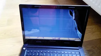 Lenovo näytön vaihto