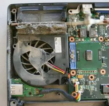 Acer jäähdytyksen huolto